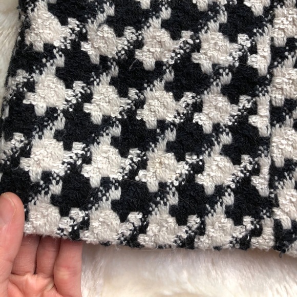 Houndstooth knit belted mini skirt - Picture 4 of 11
